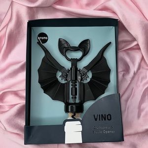 OTOTO Bat Vino Wine bottle opener